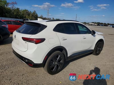 Trzecie zdjęcie samochodu z tyłu: 2023 BUICK ENVISION PREFERRED VIN:LRBFZMR44PD234558 - miniatura