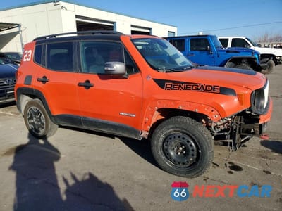 Czwarte zdjęcie samochodu z boku: 2017 JEEP RENEGADE TRAILHAWK VIN:ZACCJBCB4HPE76647 - miniatura
