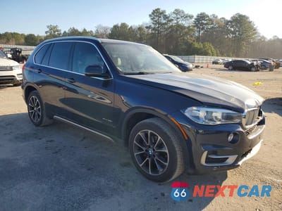 Czwarte zdjęcie samochodu z boku: 2017 BMW X5 SDRIVE35I VIN:5UXKR2C30H0X03401 - miniatura