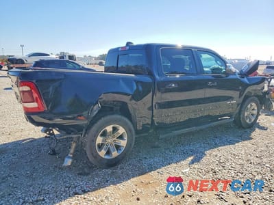 Trzecie zdjęcie samochodu z tyłu: 2024 RAM 1500 LARAMIE VIN:1C6SRFJT7RN160037 - miniatura