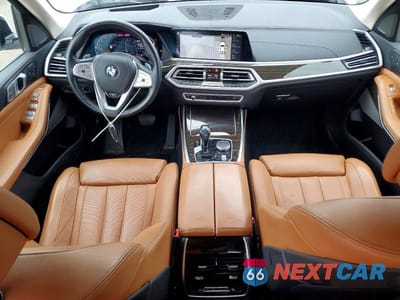 Zdjęcie 8 z 13 samochodu: 2021 BMW X7 VIN:5UXCW2C03M9E41093 - miniatura