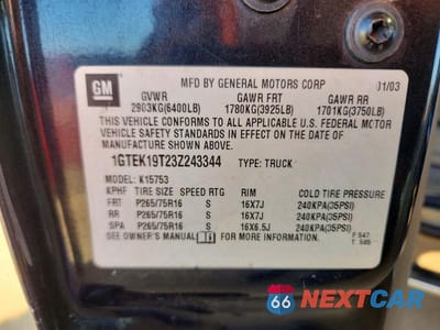 Zdjęcie 14 z 14 samochodu: 2003 GMC NEW SIERRA K1500 VIN:1GTEK19T23Z243344 - miniatura