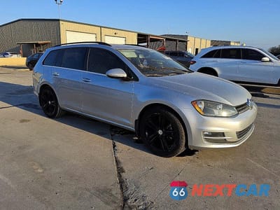Czwarte zdjęcie samochodu z boku: 2016 VOLKSWAGEN GOLF SPORTWAGEN S VIN:3VWC17AU4GM514913 - miniatura