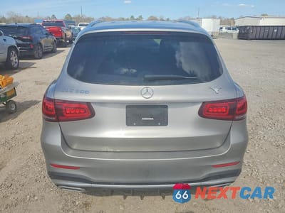 Zdjęcie 6 z 12 samochodu: 2021 MERCEDES-BENZ GLC 300 VIN:W1N0G8DBXMV263362 - miniatura
