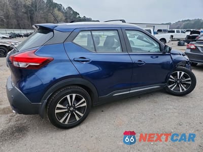 Trzecie zdjęcie samochodu z tyłu: 2020 NISSAN KICKS SR VIN:3N1CP5DV1LL498926 - miniatura