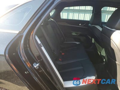 Zdjęcie 10 z 12 samochodu: 2025 KIA K5 GT-LINE VIN:KNAG64J78S5336479 - miniatura