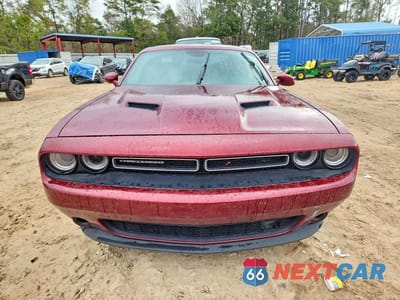 Piąte zdjęcie samochodu w środku: 2021 DODGE CHALLENGER SXT VIN:2C3CDZAG4MH552513 - miniatura