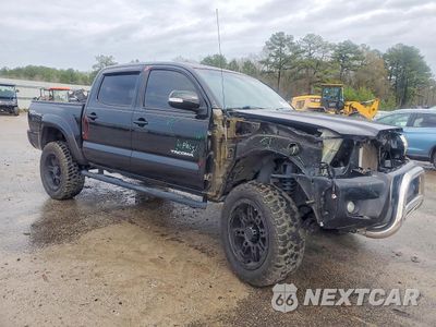 Czwarte zdjęcie samochodu z boku: 2015 TOYOTA TACOMA DOUBLE CAB VIN:3TMLU4EN0FM193754 - miniatura