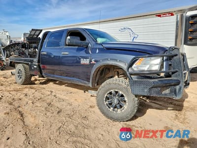 Czwarte zdjęcie samochodu z boku: 2014 RAM 2500 FLATBED TRUCK VIN:3C6UR5HLXEG105772 - miniatura