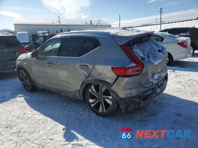 Drugie zdjęcie samochodu z przodu: 2024 VOLVO XC40 PLUS VIN:YV4L12UE0R2249313 - miniatura