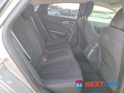 Zdjęcie 10 z 12 samochodu: 2015 CHRYSLER 200 LIMITED VIN:1C3CCCAB0FN631711 - miniatura