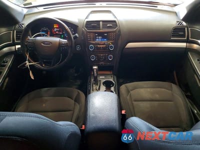 Zdjęcie 8 z 13 samochodu: 2017 FORD EXPLORER XLT VIN:1FM5K8D87HGD01149 - miniatura