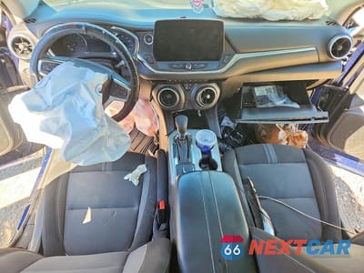 Zdjęcie 8 z 12 samochodu: 2023 CHEVROLET BLAZER 2LT VIN:3GNKBCR49PS104894 - miniatura