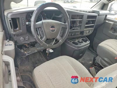 Zdjęcie 8 z 13 samochodu: 2021 GMC SAVANA G3500 CARGO ** PRI FLEET ** VIN:1GTZ7HF74M1313025 - miniatura