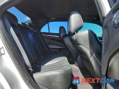 Zdjęcie 10 z 12 samochodu: 2018 CHRYSLER 300 S VIN:2C3CCABG7JH243729 - miniatura