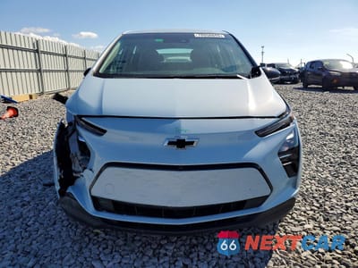 Piąte zdjęcie samochodu w środku: 2023 CHEVROLET BOLT EV 2LT VIN:1G1FX6S07P4152200 - miniatura