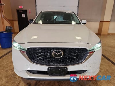 Piąte zdjęcie samochodu w środku: 2025 MAZDA CX-5 PREFERRED VIN:JM3KFBCL9S0588760 - miniatura