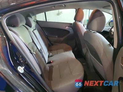 Zdjęcie 10 z 12 samochodu: 2017 KIA FORTE LX VIN:3KPFL4A79HE067512 - miniatura
