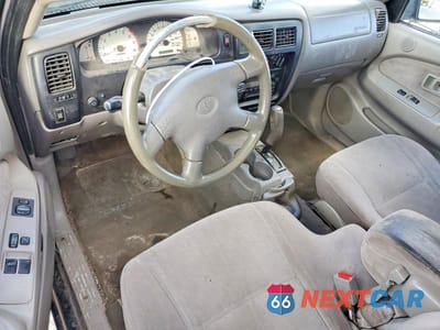 Zdjęcie 8 z 12 samochodu: 2003 TOYOTA TACOMA PRERUNNER VIN:5TESM92N83Z192430 - miniatura