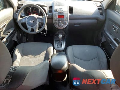 Zdjęcie 8 z 11 samochodu: 2011 KIA SOUL + VIN:KNDJT2A29B7331662 - miniatura