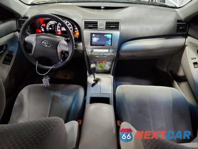 Zdjęcie 8 z 11 samochodu: 2009 TOYOTA CAMRY HYBRID BASE VIN:4T1BB46K89U111061 - miniatura