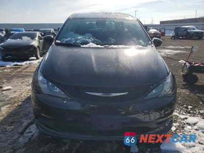 Piąte zdjęcie samochodu w środku: 2023 CHRYSLER VOYAGER LX VIN:2C4RC1CG2PR548577 - miniatura