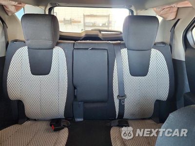 Zdjęcie 10 z 13 samochodu: 2011 CHEVROLET EQUINOX LS VIN:2GNALBEC0B1288224 - miniatura