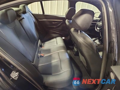 Zdjęcie 10 z 11 samochodu: 2018 BMW 330 XI VIN:WBA8D9C57JA616080 - miniatura