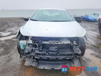 Piąte zdjęcie samochodu w środku: 2020 NISSAN VERSA S VIN:3N1CN8DV9LL876076 - miniatura