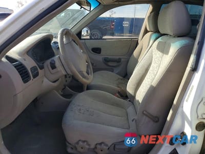 Zdjęcie 7 z 11 samochodu: 2003 HYUNDAI ACCENT GL VIN:KMHCG45CX3U423230 - miniatura