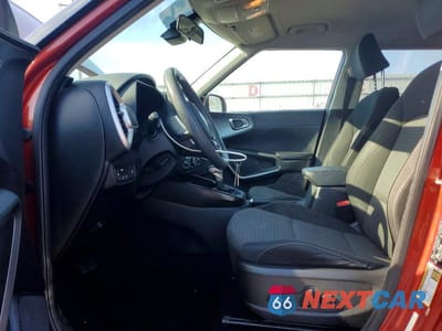 Zdjęcie 7 z 12 samochodu: 2021 KIA SOUL LX VIN:KNDJ23AUXM7773976 - miniatura