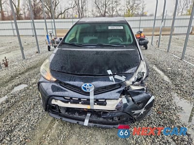 Piąte zdjęcie samochodu w środku: 2016 TOYOTA PRIUS V THREE VIN:JTDZN3EU8GJ048260 - miniatura