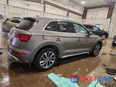 Trzecie zdjęcie samochodu z tyłu: 2025 AUDI Q5 PREMIUM PLUS 45 VIN:WA1EAAFY1S2012052 - miniatura