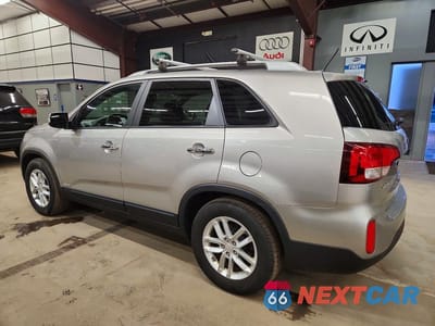 Drugie zdjęcie samochodu z przodu: 2015 KIA SORENTO LX VIN:5XYKTCA6XFG651532 - miniatura