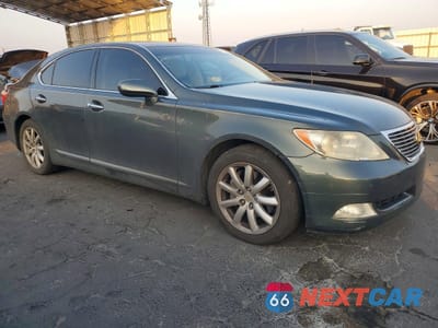 Czwarte zdjęcie samochodu z boku: 2007 LEXUS LS 460 BASE VIN:JTHBL46F675014497 - miniatura