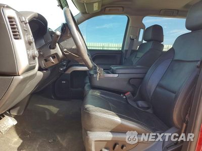 Zdjęcie 7 z 12 samochodu: 2018 CHEVROLET SILVERADO K1500 LT VIN:3GCUKREC2JG203245 - miniatura