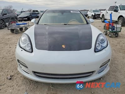 Piąte zdjęcie samochodu w środku: 2013 PORSCHE PANAMERA 2 VIN:WP0AA2A72DL016827 - miniatura