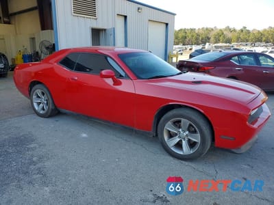 Czwarte zdjęcie samochodu z boku: 2013 DODGE CHALLENGER SXT VIN:2C3CDYAG4DH508814 - miniatura