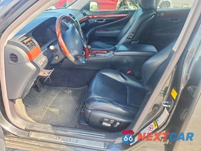 Zdjęcie 7 z 13 samochodu: 2007 LEXUS LS VIN:JTHBL46F675045944 - miniatura