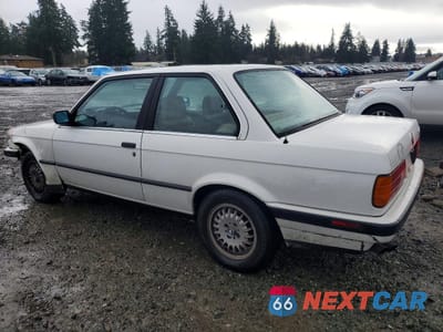 Drugie zdjęcie samochodu z przodu: 1989 BMW 325 I AUTOMATIC VIN:WBAAA2308K4495176 - miniatura