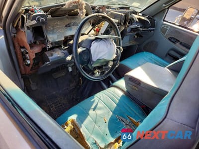 Zdjęcie 8 z 12 samochodu: 1997 DODGE RAM 3500 VIN:3B7MF33D5VM582407 - miniatura