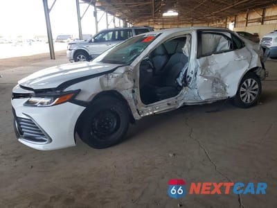 2023 TOYOTA CAMRY HYBRID LE 4T1C31AK0PU601580 - główne zdjęcie licytacji z USA - miniatura