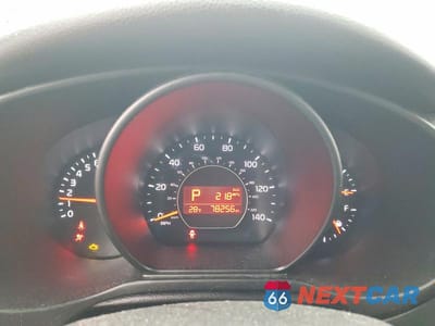 Zdjęcie 9 z 11 samochodu: 2016 KIA SOUL VIN:KNDJN2A2XG7237808 - miniatura