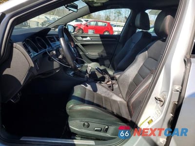Zdjęcie 7 z 12 samochodu: 2016 VOLKSWAGEN GTI S/SE VIN:3VW447AU2GM060060 - miniatura