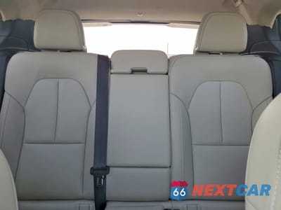 Zdjęcie 10 z 14 samochodu: 2021 VOLVO XC40 T5 MOMENTUM VIN:YV4162UK8M2419697 - miniatura