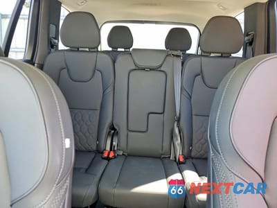 Zdjęcie 10 z 13 samochodu: 2025 VOLVO XC90 CORE VIN:YV4062PA1S1370778 - miniatura