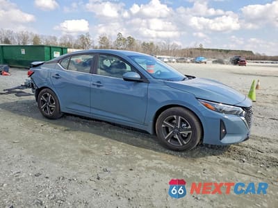 Czwarte zdjęcie samochodu z boku: 2025 NISSAN SENTRA SV VIN:3N1AB8CV8SY397229 - miniatura