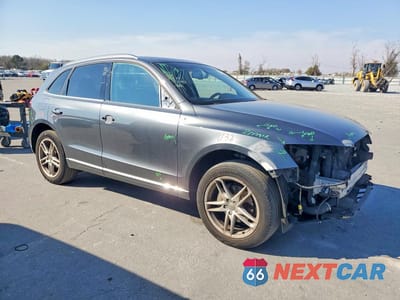 Czwarte zdjęcie samochodu z boku: 2015 AUDI Q5 PREMIUM PLUS VIN:WA1LFAFP2FA140795 - miniatura