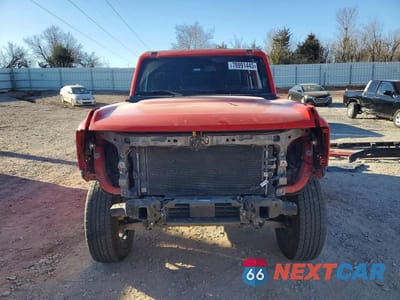 Piąte zdjęcie samochodu w środku: 2023 FORD BRONCO BASE VIN:1FMEE5DP9PLB62032 - miniatura