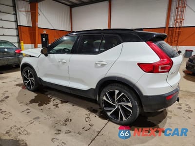 Drugie zdjęcie samochodu z przodu: 2020 VOLVO TRUCK/VAN XC40 R-DESIGN T5 4DR VIN:YV4162UM3L2222551 - miniatura